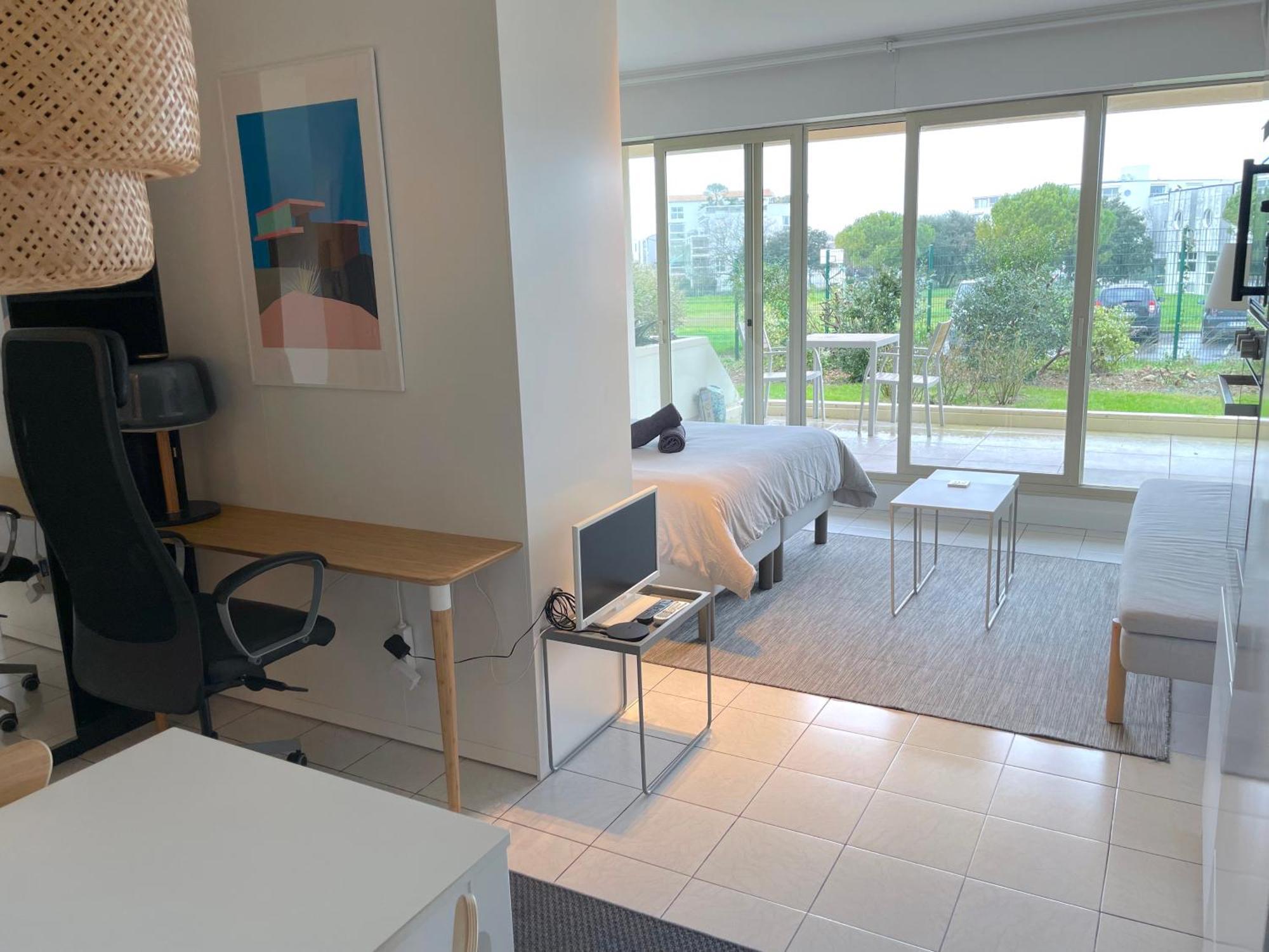 ღ La Corniche • Grand Studio, Piscine & Parking Apartment La Rochelle (Charente-Maritime)